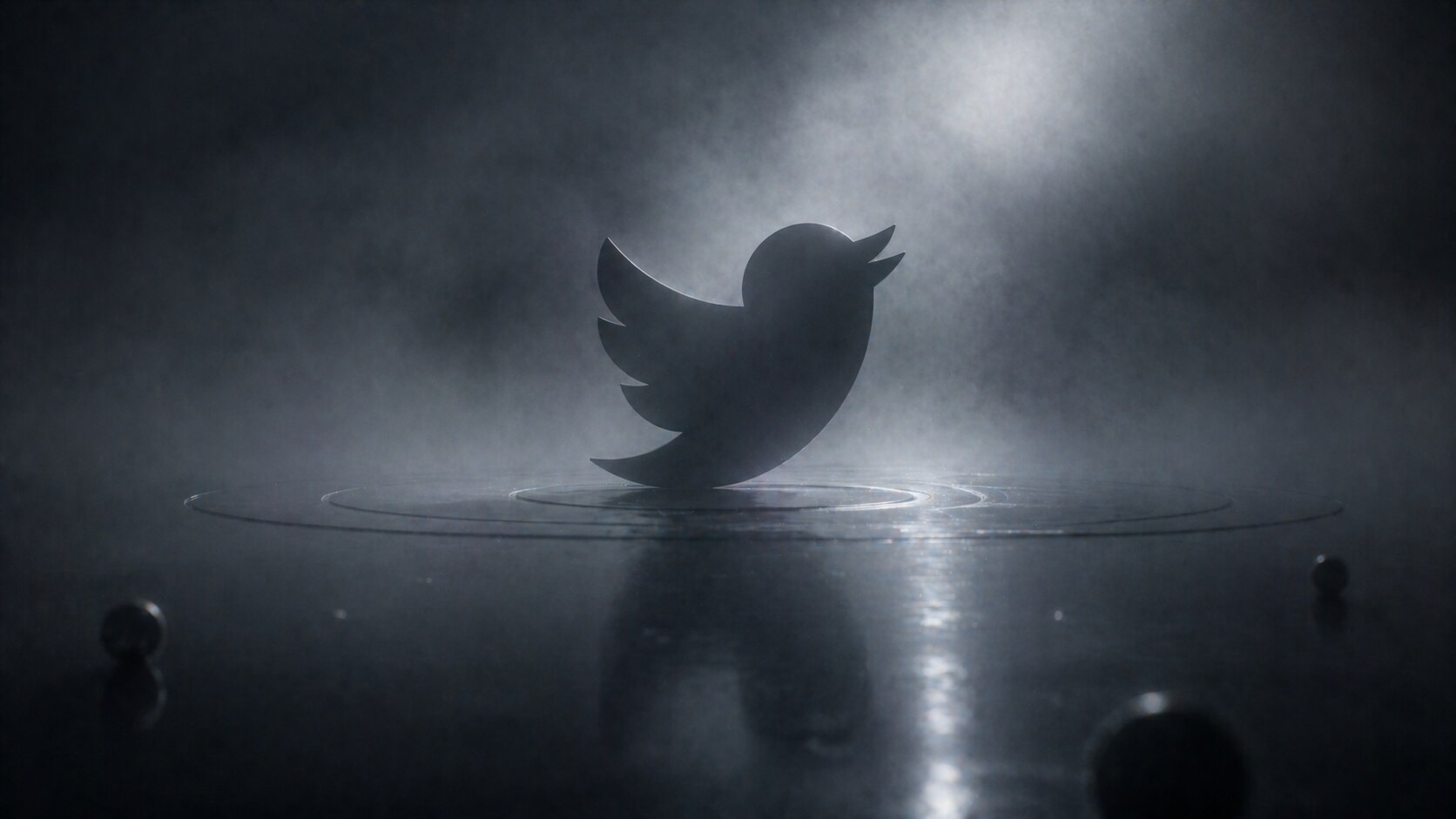 Twitter and X design missteps including clutter, unstable navigation, badge confusion, and brand erosion.